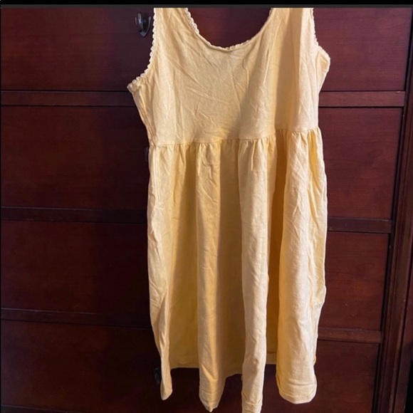 American Eagle - Picture 1 of 5